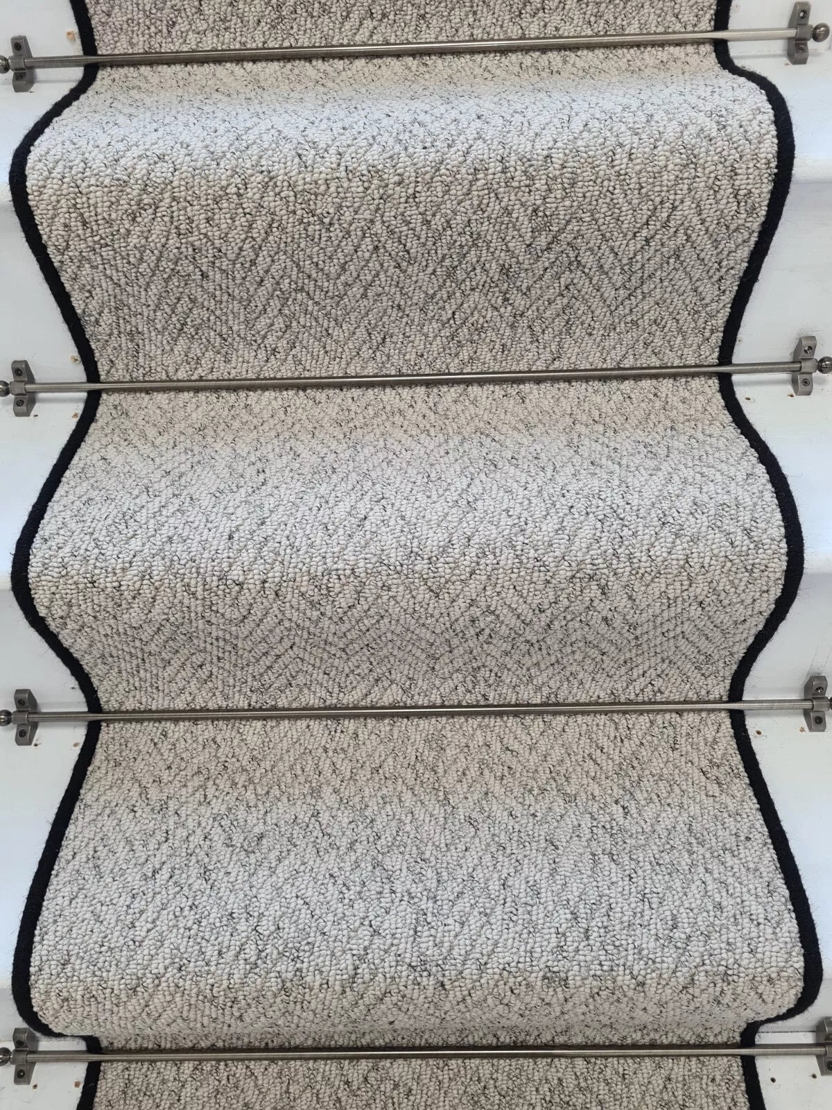 Mirage Stunning Grey Herringbone Stair Runner With 100 % Pure Wool Edge - Rainbow Home