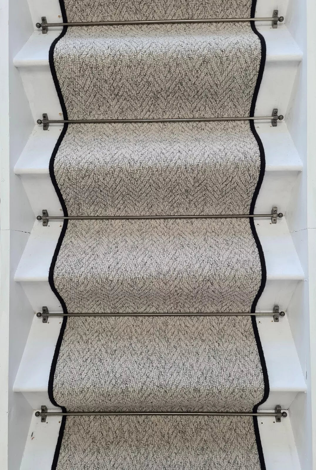 Mirage Stunning Grey Herringbone Stair Runner With 100 % Pure Wool Edge - Rainbow Home